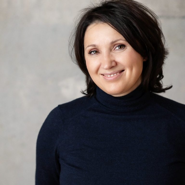 Ein Bild von Irene Lackmann, Klang-und Musiktherapeutin
